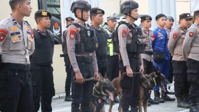 Tim Gabungan Polresta Mamuju dan Polda Sulbar Kerahkan Dua Anjing Pelacak Buru Pelaku Pemukulan Polisi di Demo BWS