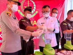 Kapolresta Mamuju Hadiri Pemusnahan 362 Gram Sabu dan Barang Bukti 104 Perkara