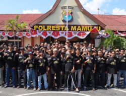 Bangun Kolaborasi Jaga Kamtibmas, Kapolresta Mamuju Sematkan Pin Sabuk Kamtibmas kepada 261 Warga