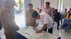 SERAH TERIMA JABATAN PJ. KEPALA DESA TOABO KEPADA KEPALA DESA ANTAR WAKTU (PAW) DESA TOABO